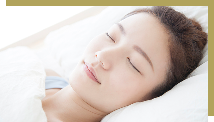 眠ったような状態で受けられる、安心の静脈内鎮静法【不安や痛みに配慮したインプラント】